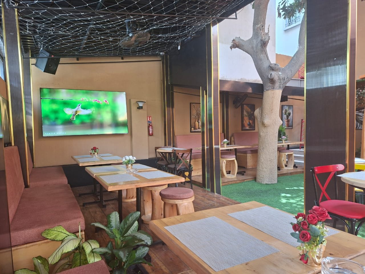 Salle du restaurant La Boule